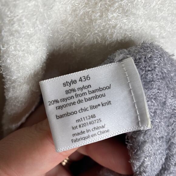 Barefoot Dreams Bamboo Chic lite Calypso Ombre White Gray Cardigan Sweater S/M - Picture 6 of 6